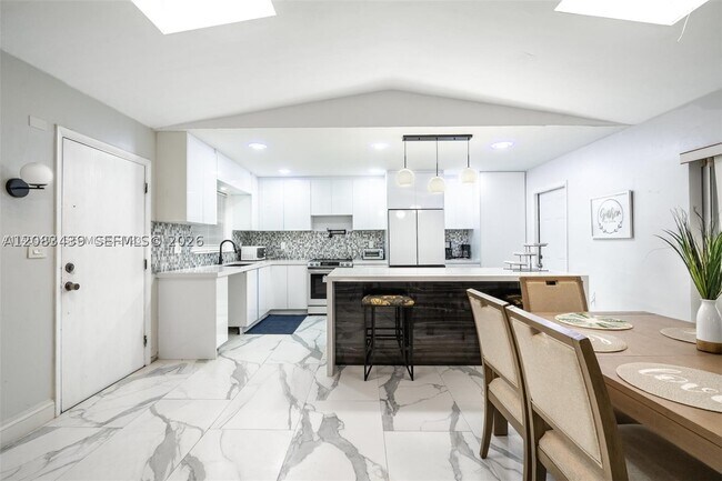 Photo - 18525 NW 39th Ave