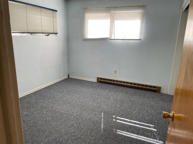 Photo - 1165 NE Lybecker Rd