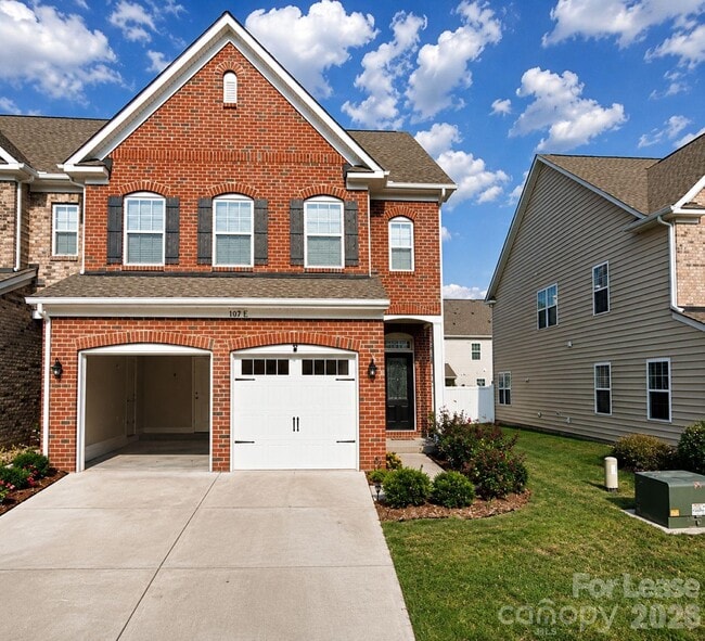 Photo - 107 Dellbrook St