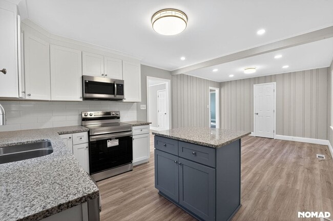 Photo - 4056 Whitehall Dr