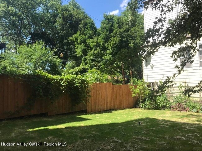 Photo - 524 State St