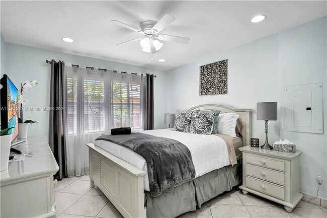 Photo - 1419 Wiley St