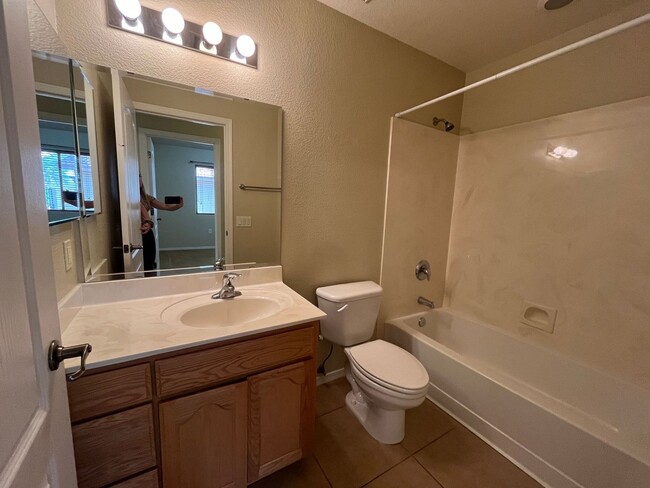 Photo - 4413 Redwood St