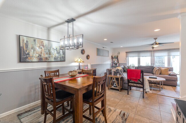 Photo - 6339 Del Monte Dr Unidad 95