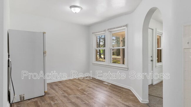 Photo - 513 Truitt Rd