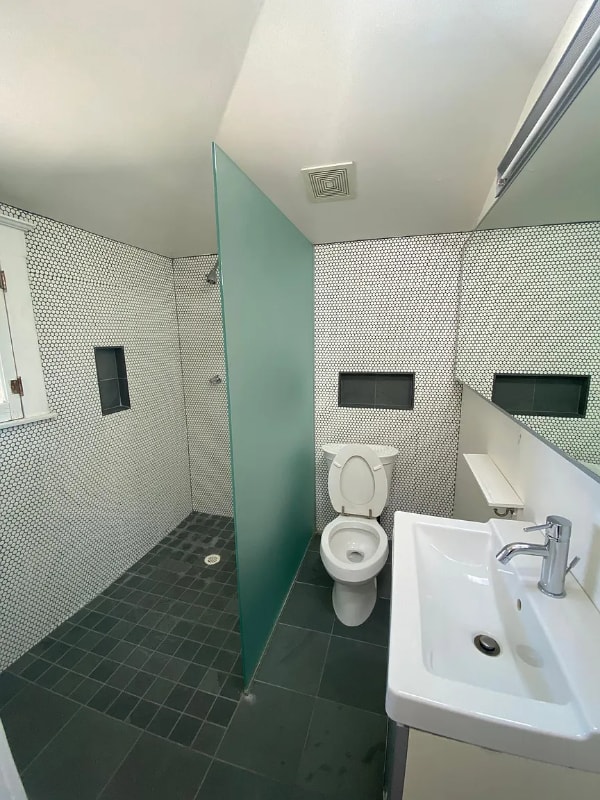 Photo - 501 E Moreland St