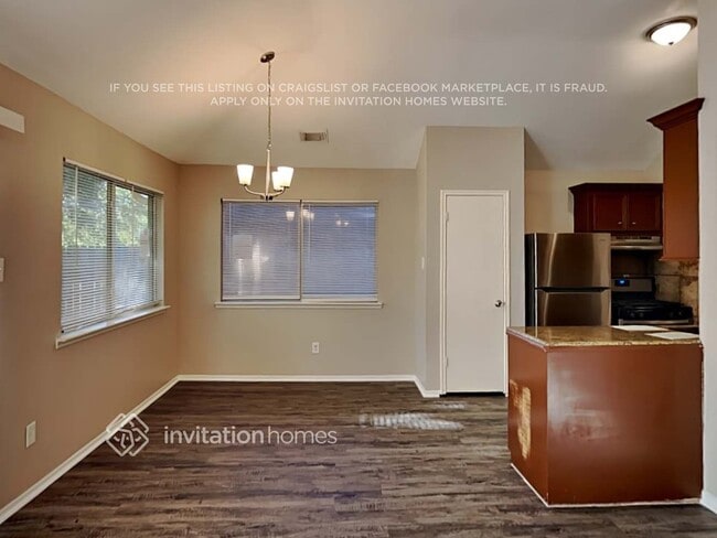 Photo - 4930 Vancouver Blvd