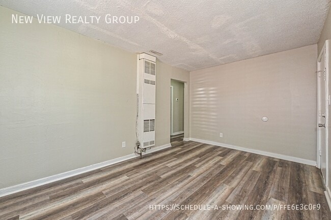 Photo - 1900 Lasalle St Unit 1