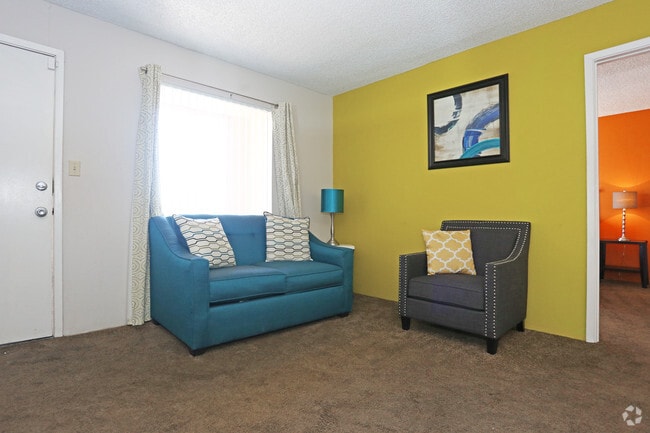 1BR, 1BA - 480 SF