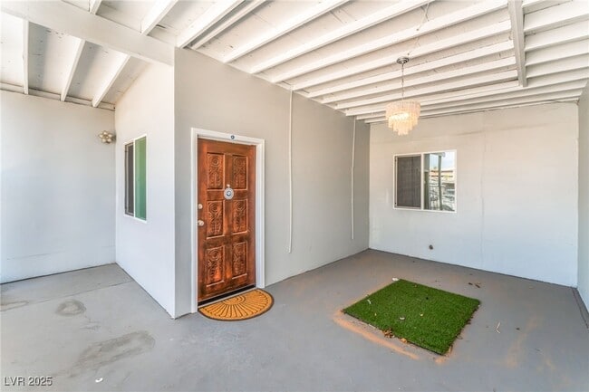Building Photo - 3008 Lawndale St Rental