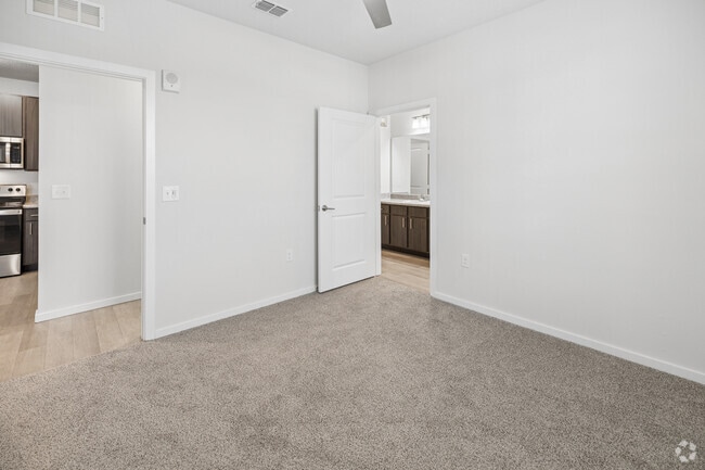 2BR, 2BA - 1,043SF - Bedroom