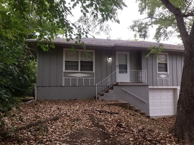 Building Photo - COMING SOON!! Oak Grove 3 Bed 2 Car garage! Rental