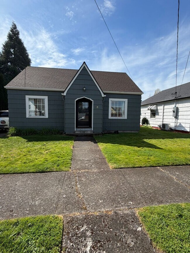 Photo - Charming 3 Bedroom with a Large Fenced Yard!