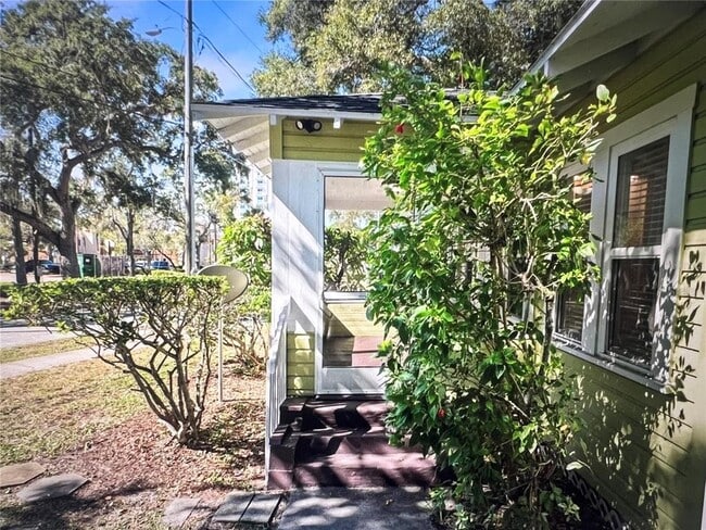 Photo - 1160 Grove St