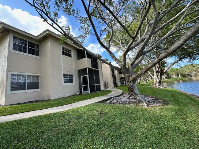 Building Photo - 720 Cypress Ln Unit K Rental