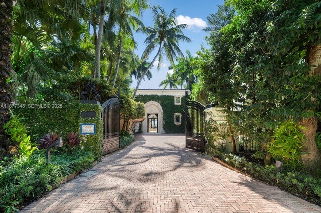 Building Photo - 4 Palm Ave