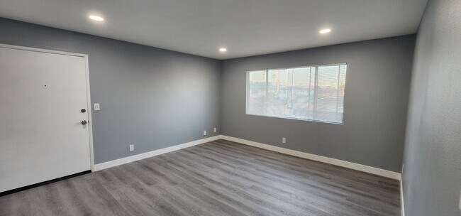 Photo - 1203 W 164th St Unit 3