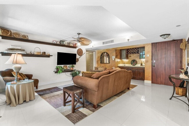 Photo - 100 SE 5th Ave Unit 110