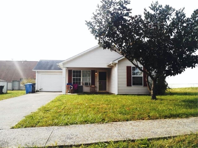 Photo - 476 Scottsdale Cir