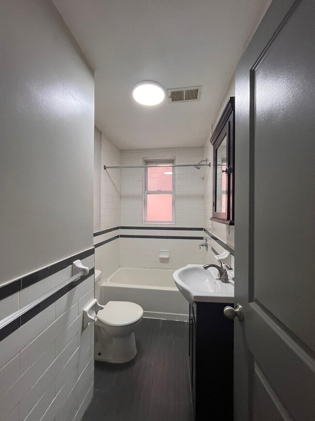 Photo - 238 Fowler Ave Unit 3