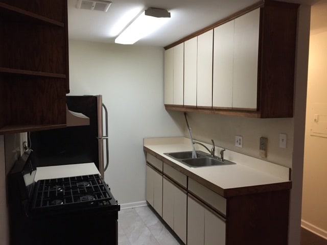 Photo - 920 Jonathon Ct