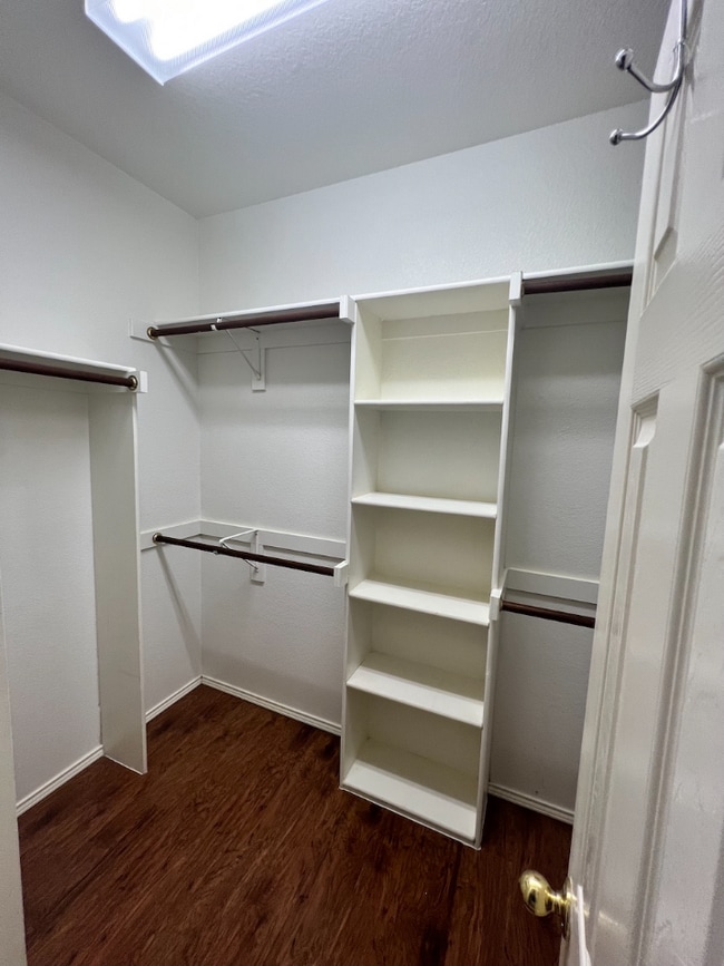 Photo - 5812 White Pine Dr