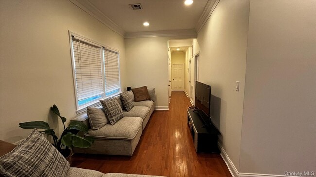 Photo - 137 W Market St