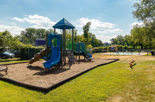 Photo - Ivy & Green Unit 2/Bdrm - #2407