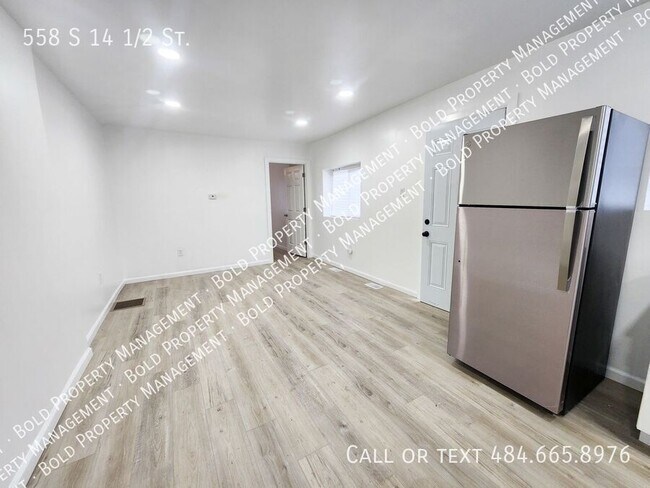 Photo - 558 S 14 1/2 St