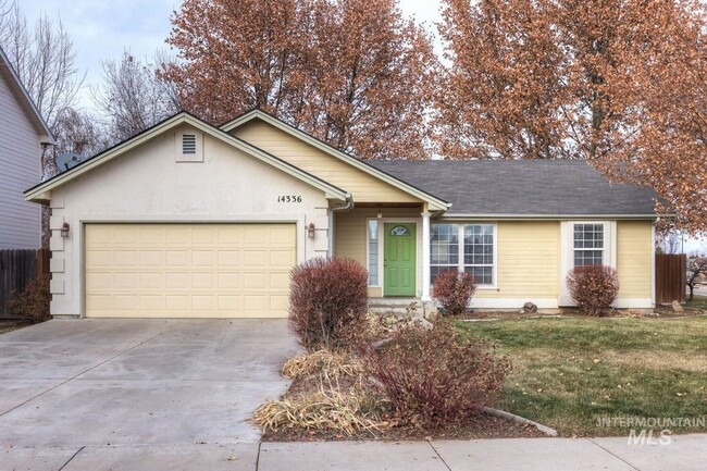 Single level living 3 bedroom, 2 bath home... - Single level living 3 bedroom, 2 bath home...