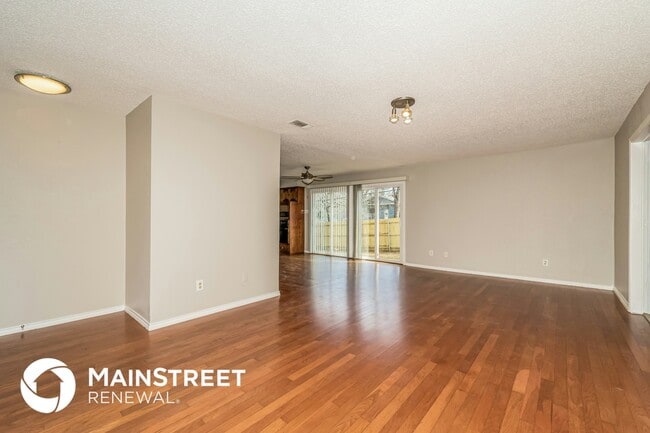 Photo - 112 Bluebonnet Dr