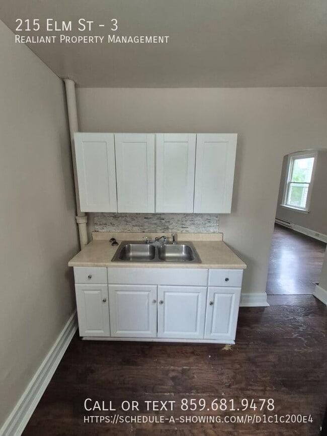 Photo - 215 Elm St Unit 3