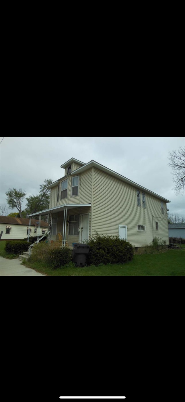 Building Photo - 520 Sherman St Unit 2