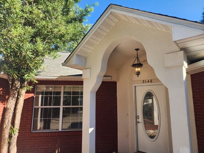 Photo - 3146 Live Oak St