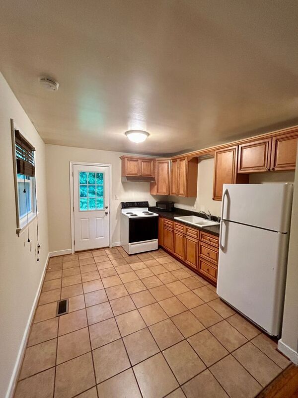 Photo - 12364 Mason Ave