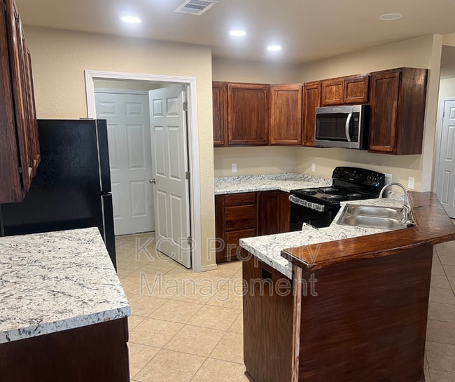 Photo - 2014 N 55th Pl