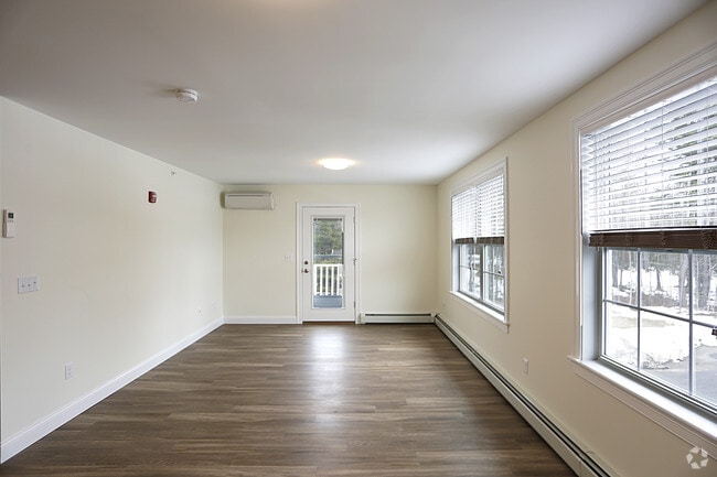 Autumn Woods Apartments