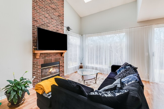 Photo - 8257 Ripple Ridge