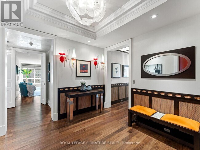 Photo - 155 St Clair Ave W Unité 603