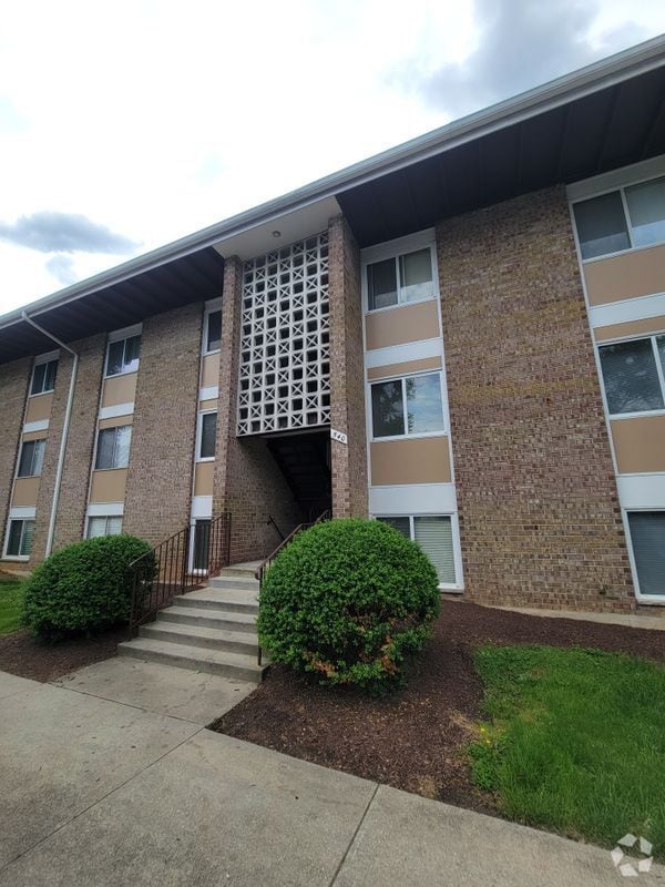 Building Photo - 540 Wilson Bridge Dr Rental