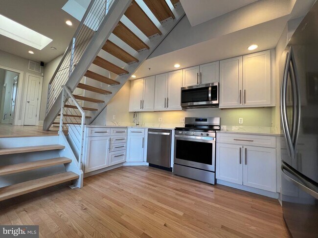 Photo - 1616 15th St NW Unit 300