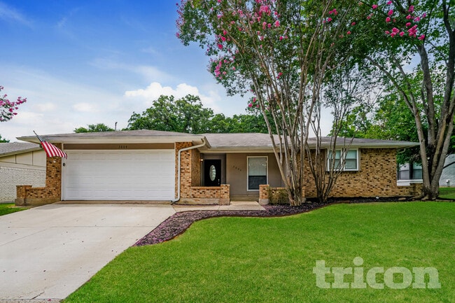 Building Photo - 3804 Firethorn Dr