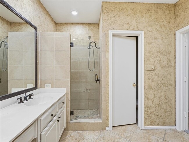 Photo - 2717 Sedgeway Ln