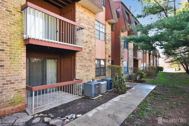 Photo - 111 Keystone Ct Unidad A