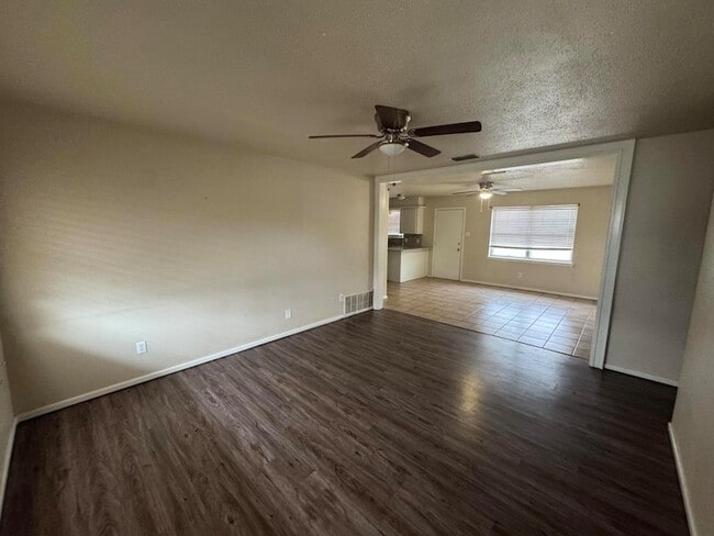 Photo - 601 Chicago Ave