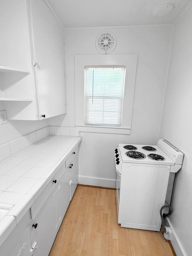 Photo - 1730 McKinley Ave