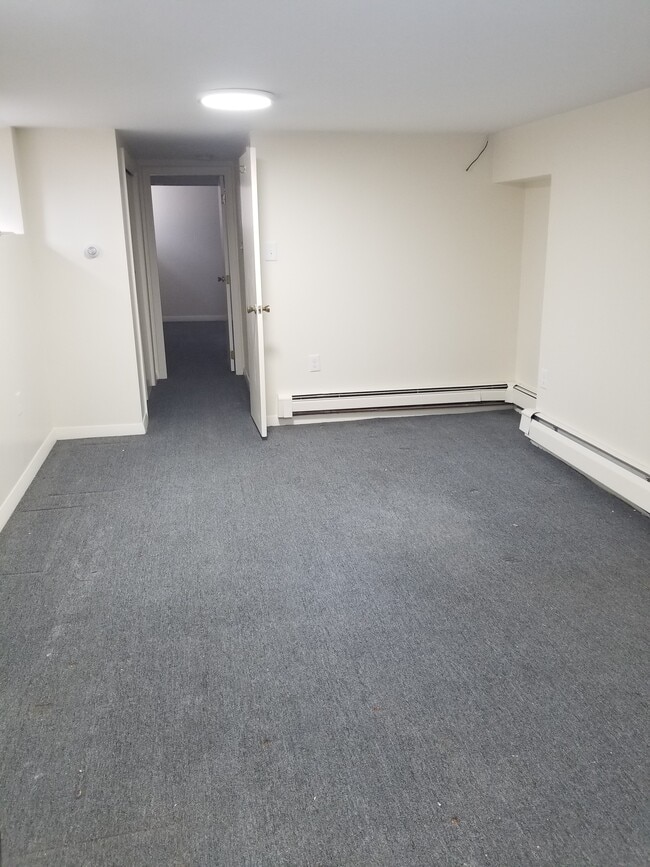 Photo - 76 Winter St Unit B