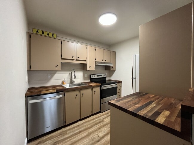 Photo - Newly Renovated 1Bd + 1Ba Condo in West Haven-Sylvan! No Stairs, Direct Access, Parking + Pool, S...
