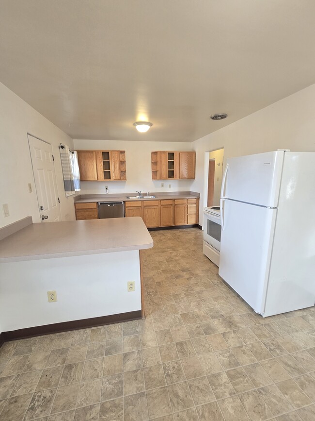 Photo - 3820 Meadow Ln