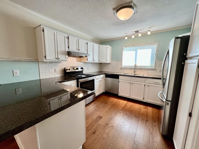 Photo - 33 Lake Dr Townhome